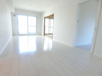 【居間・リビング】 | サムティ神戸浜崎通 | おしゃれな居間です