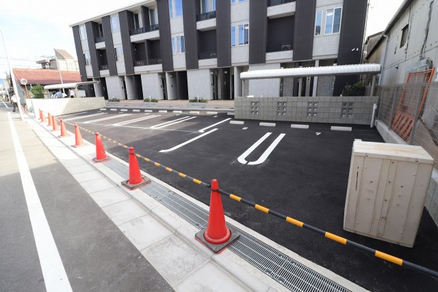 ビラカルロッタの駐車場