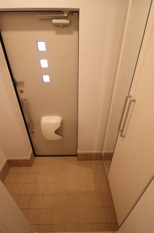 ビラカルロッタの玄関