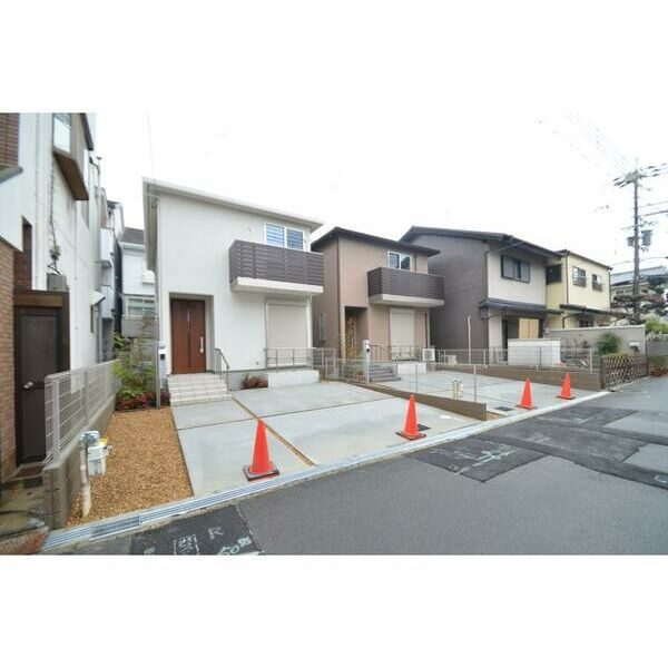 フォレストメゾン菱屋西の外観