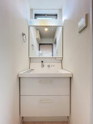 【洗面所】 | 目黒3丁目戸建 | 月額管理料無料！賃貸管理はアブレイズパートナーズにお任せを！