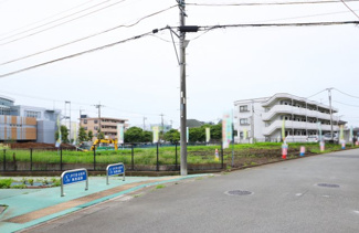 【前面道路含む現地写真】