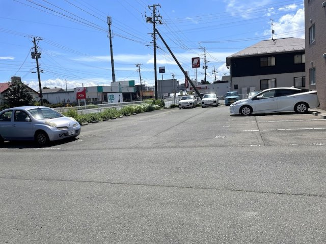 クラインファルケの駐車場