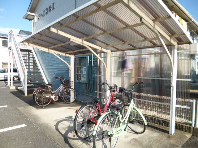 倉敷市白楽町のアパートのその他共用部分|自転車置き場
