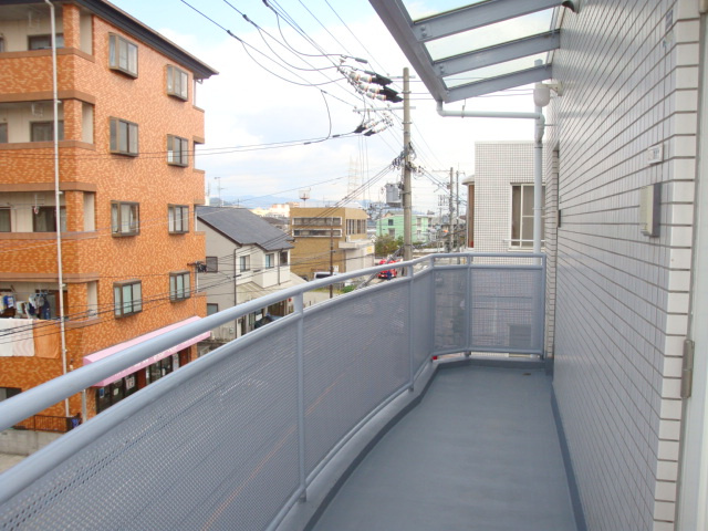 ステップインウエストのバルコニー