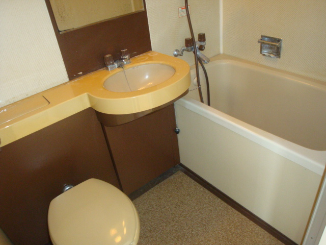 ステップインウエストのトイレ