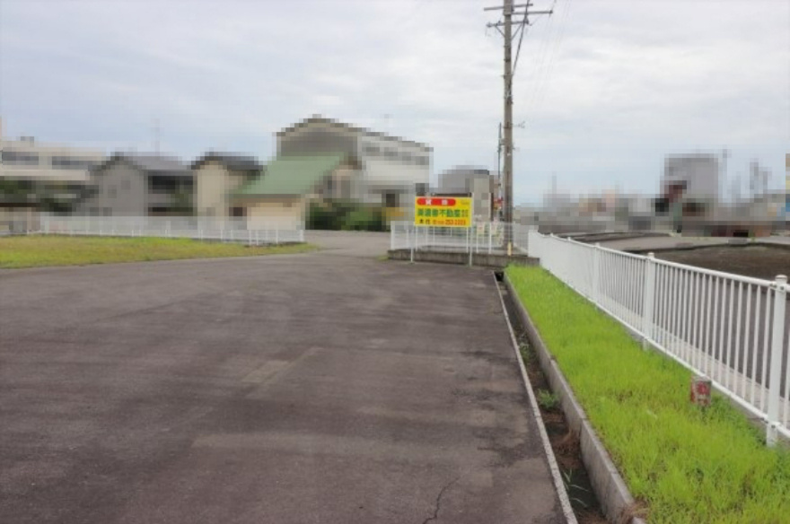 ５６０３２　瑞穂市穂積土地の外観