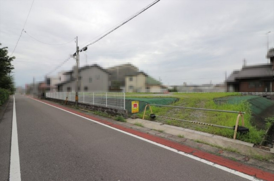 ５６０３２　瑞穂市穂積土地の前面道路含む現地写真