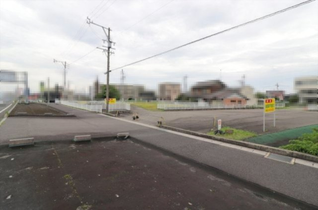 ５６０３２　瑞穂市穂積土地の前面道路含む現地写真
