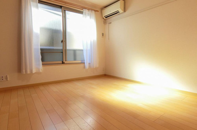 【居間・リビング】 | アーバンフラッツ高円寺 | 同設備の別室写真を使用しております。
