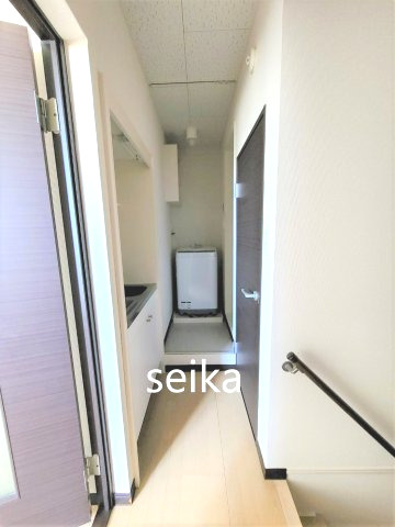 【内装】 | ココグランデ十条 | ２階のお部屋の廊下です。