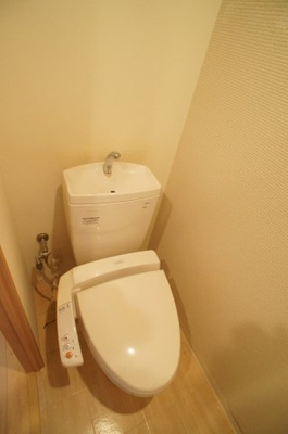 【トイレ】 | エーレ・シュトローム