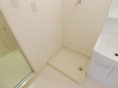 【設備】 | クレストコート | 室内洗濯機置き場
