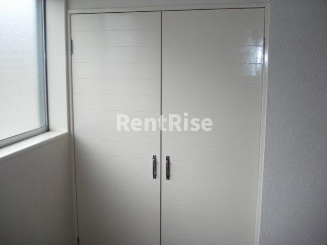 パークヒルズ２１３の寝室|押入れ