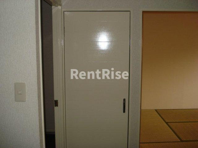 パークヒルズ２１３の玄関|押入れ