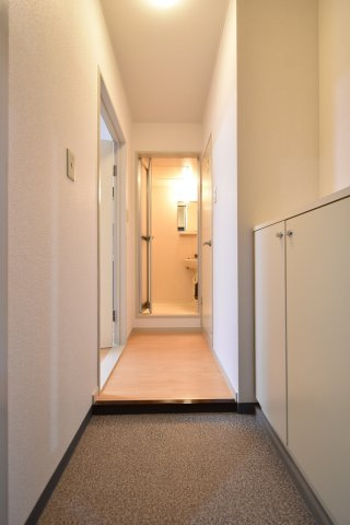 オブリガード西京の洋室