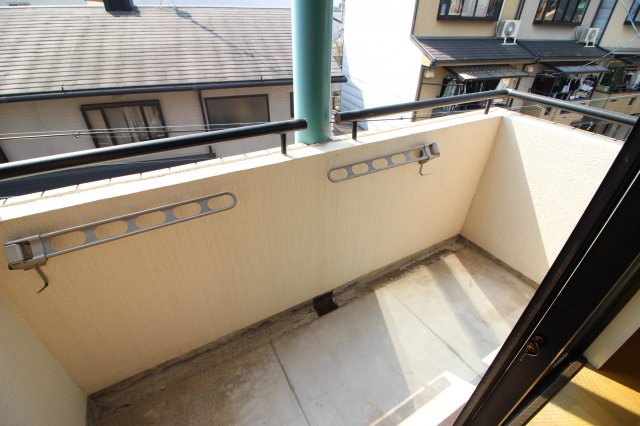オブリガード西京のバルコニー
