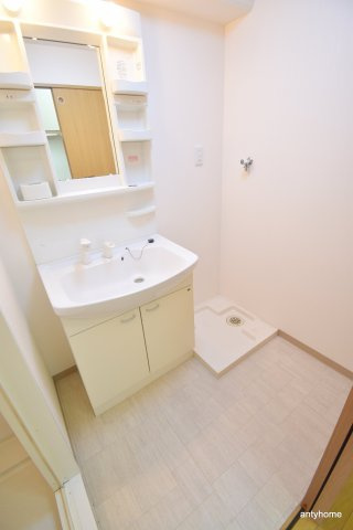 アネシス新大阪　仲介手数料無料の洗面所