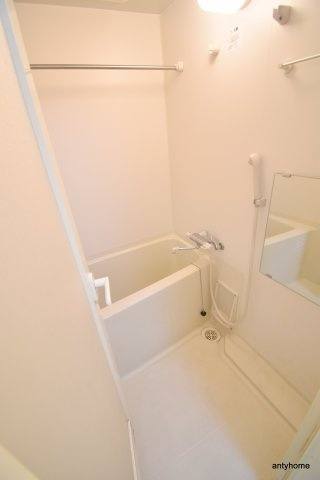 アネシス新大阪　仲介手数料無料の浴室