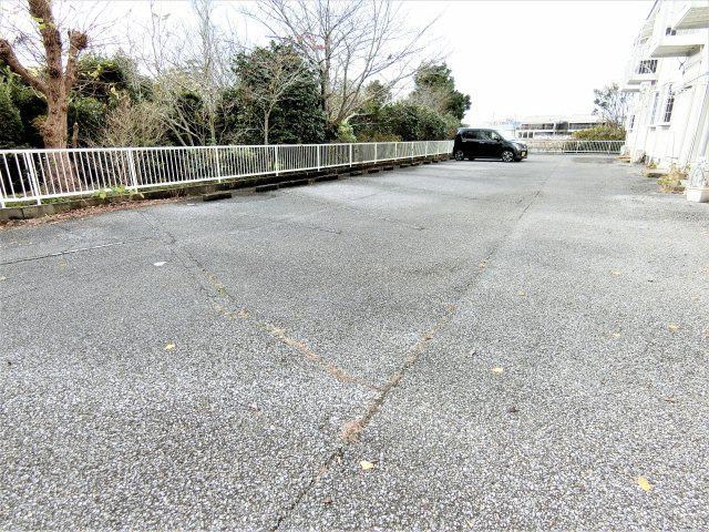 グリーンヴィラ杜の駐車場