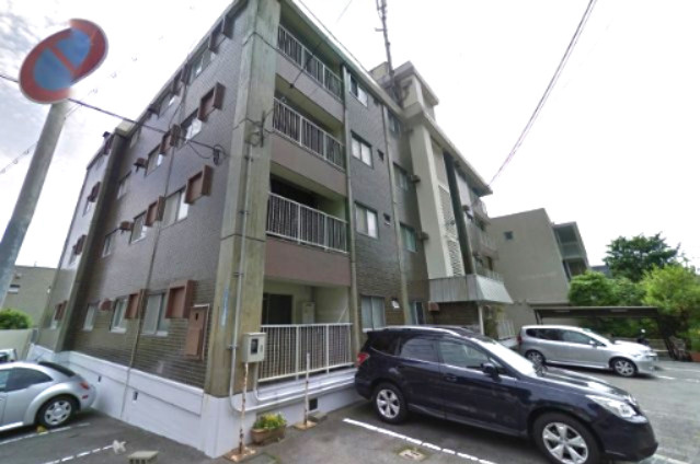 ヒル岡本マンションの外観