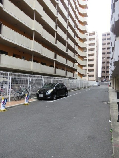 【駐車場】 | エステマール弥刀