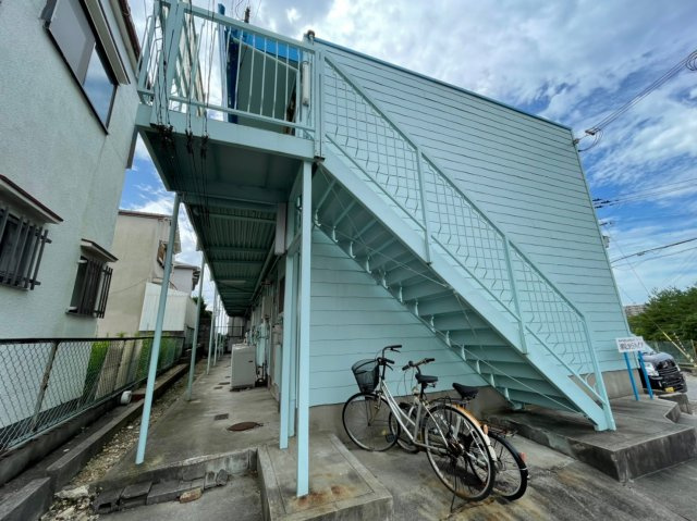 潮見が丘ハイツの外観