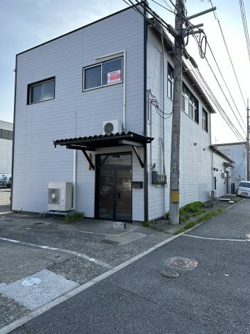 商栄町岡田ビル２階