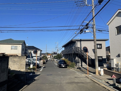 【前面道路含む現地写真】 | 牛久市上柏田二丁目　新築