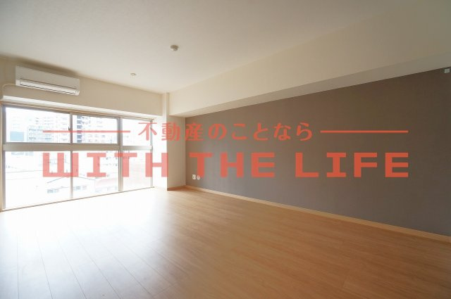 【当社管理物件】ティダタウン大手町の居間・リビング|ゆったりとしたリビングです