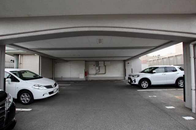 シティライフ周船寺マリンビューの駐車場