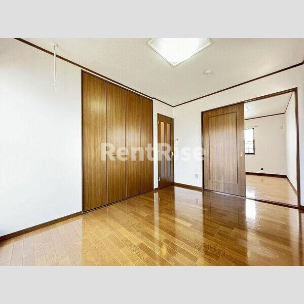 DUPLEX 三ツ井の寝室