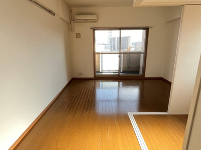 【居間・リビング】 | ロイヤルシャトー大須