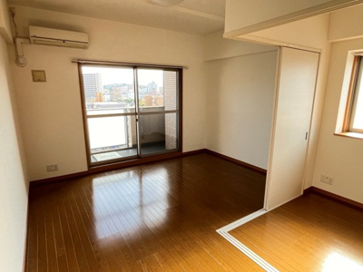 【居間・リビング】 | ロイヤルシャトー大須