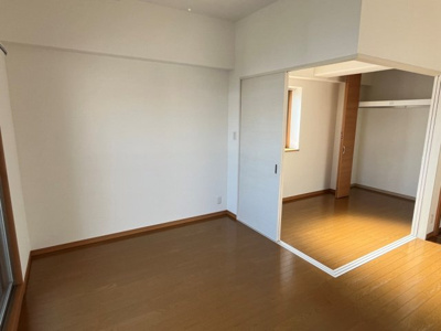 【居間・リビング】 | ロイヤルシャトー大須