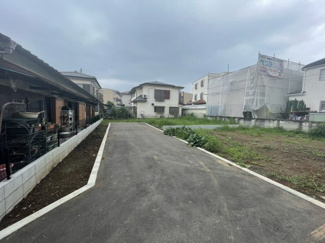 【前面道路含む現地写真】