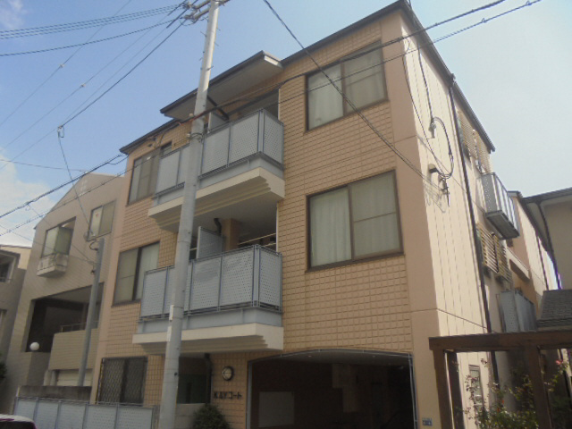 ケーワイコートの外観