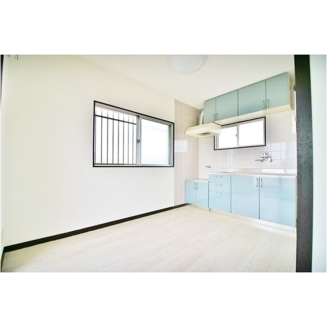 ハイツ　フォレスタの居間・リビング|DK