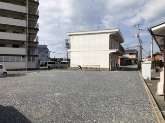 【駐車場】