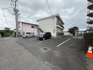 【駐車場】