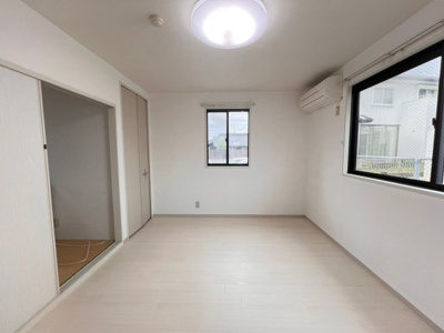 【洋室】 | ライフガーデン末広