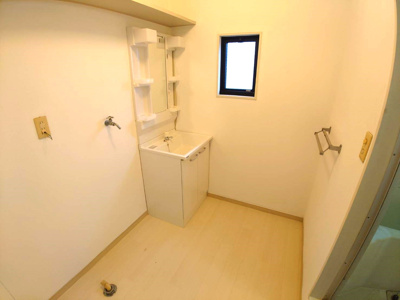 【居間・リビング】 | ライフガーデン末広