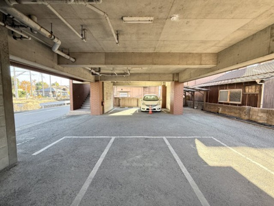 【駐車場】 | ロイヤル寿マンション