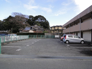 【駐車場】