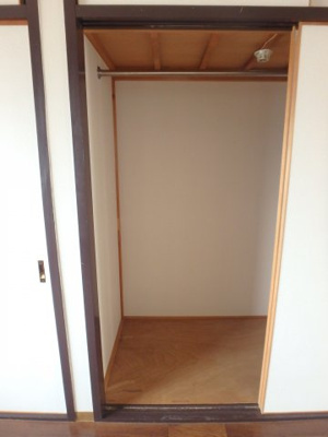 【収納】 | ビバリーガーデン大島Ｂ | 大島　ビバリーガーデン大島Ａ　2ＤＫ　収納