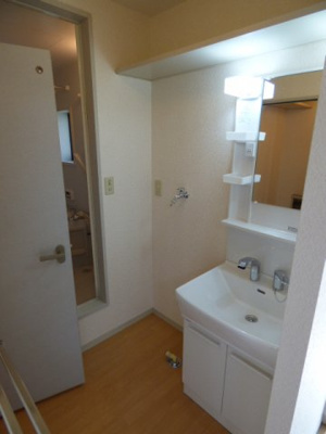 【洗面所】 | クレセントD