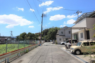 【前面道路含む現地写真】