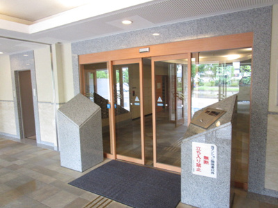 【エントランス】 | アズ・マニッシュ・コート