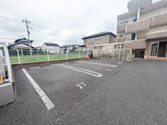 【駐車場】 | ファミーユ旭台