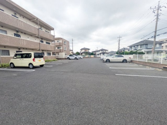 【駐車場】 | ファミーユ旭台
